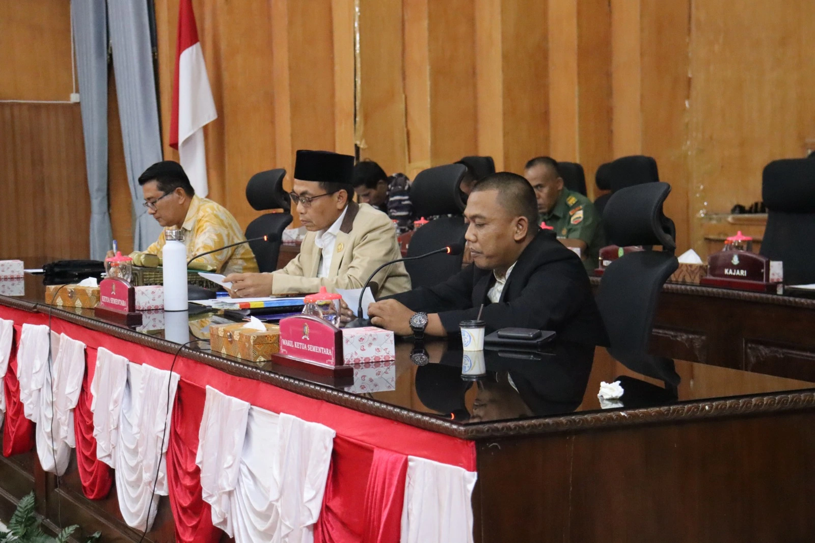 Rapat Paripurna DPRD Batu Bara Tetapkan 6 Fraksi Resmi