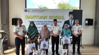 Wujud Kepedulian Sosial, Lapas Labuhan Ruku Berikan Bansos kepada Masyarakat