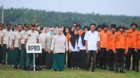 Wakil Bupati Syafrizal Pimpin Apel Perdana 2026, Tekankan Disiplin dan Integritas ASN Wakil Bupati Syafrizal Pimpin Apel Perdana 2026, Tekankan Disiplin dan Integritas ASN
