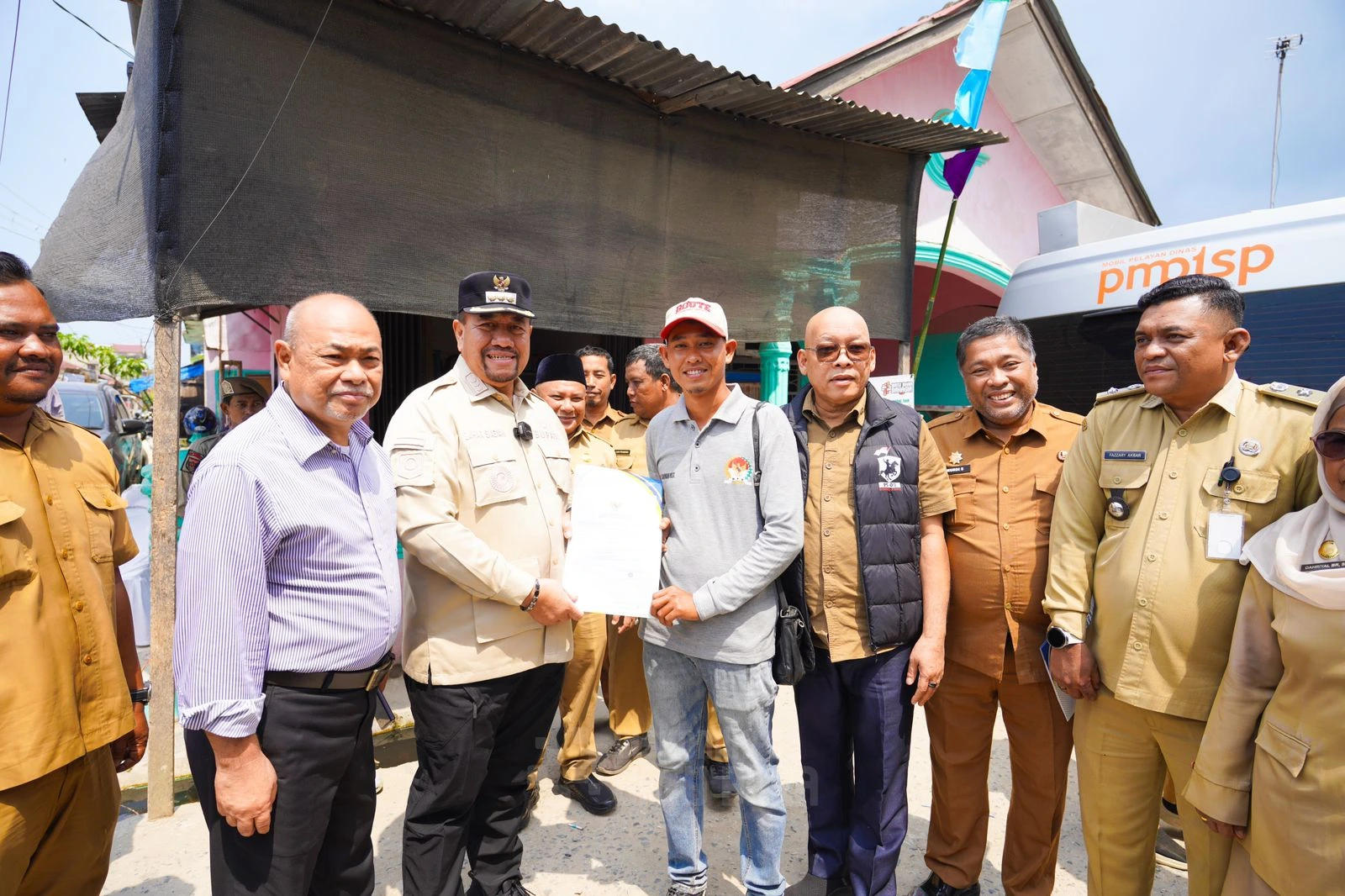 Tinjau Pelaksanaan Berlayar, Bupati Baharuddin Ingatkan Warga untuk Gaya Hidup Sehat