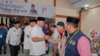 Bupati Batu Bara Sambut Kepulangan Jemaah Haji Kloter 4, Doakan Seluruh Jemaah Menjadi Haji Mabrur Bupati Batu Bara Sambut Kepulangan Jemaah Haji Kloter 4, Doakan Seluruh Jemaah Menjadi Haji Mabrur