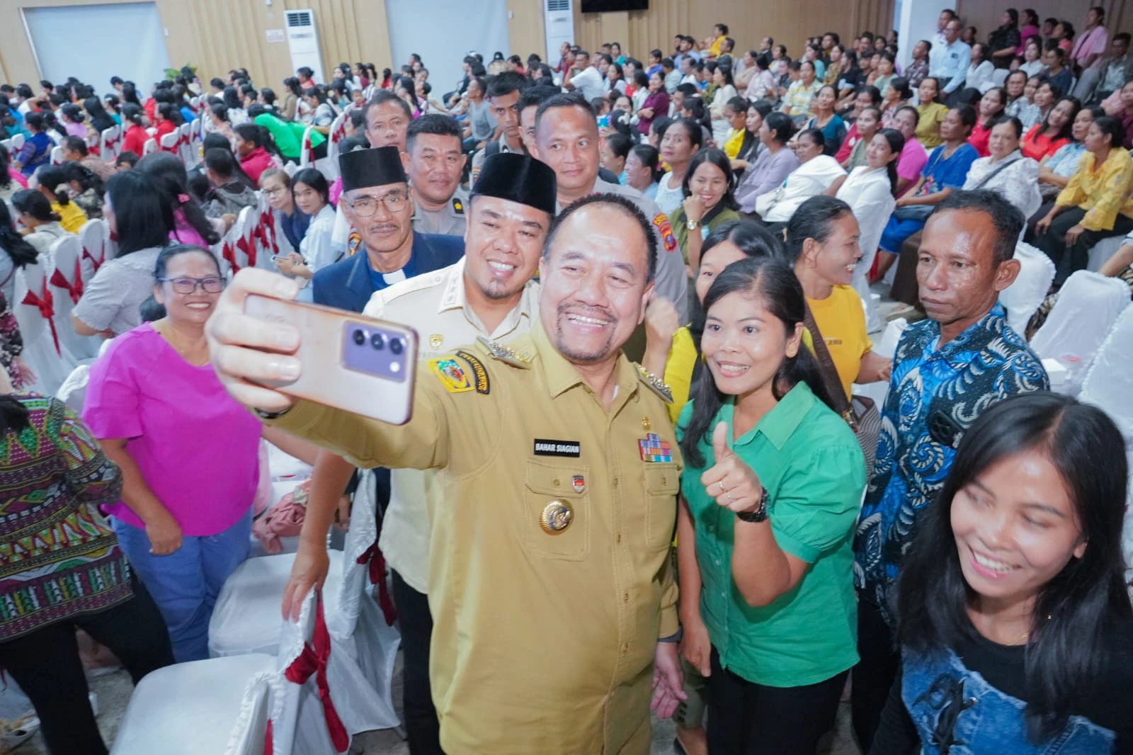 Bupati Batu Bara Serahkan Insentif 540 Guru Sekolah Minggu, Ajak Perkuat Pendidikan Karakter dan Perangi Narkoba