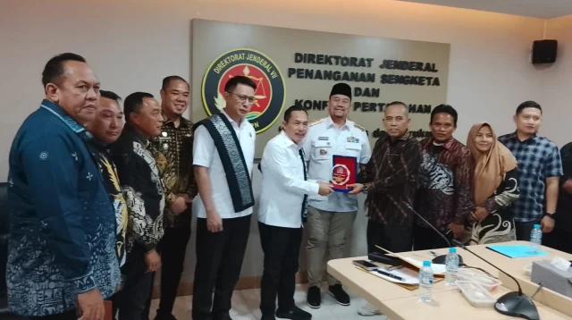 Bupati Batu Bara dan Pansus PAD Temui Kementerian ATR